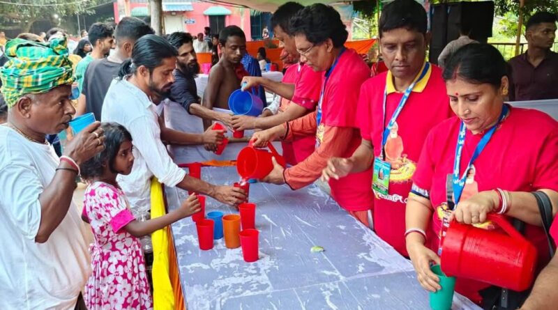 শ্রীশ্রী লোকনাথ ব্রহ্মচারীর ১৩৬ তম তিরোধান দিবসে বারদী শ্রী শ্রী লোকনাথ  ব্রহ্মচারীর আশ্রমে শারদাঞ্জলি ফোরামের সেবা ক্যাম্প স্থাপন…..